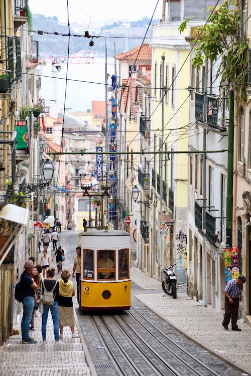 lisbon_tram