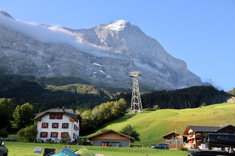 roadtrip_eiger_morning